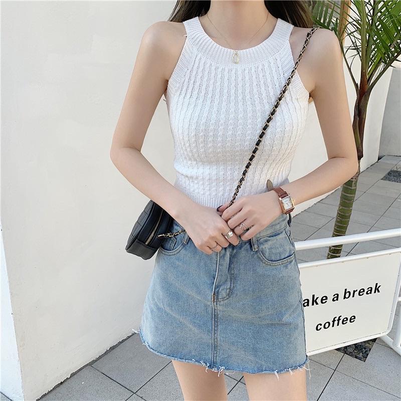 Áo len sát nách cổ yếm (Sẵn) Áo croptop ôm body không tay hở vai, Phong cách trẻ trung năng động, Thời trang thu xinh