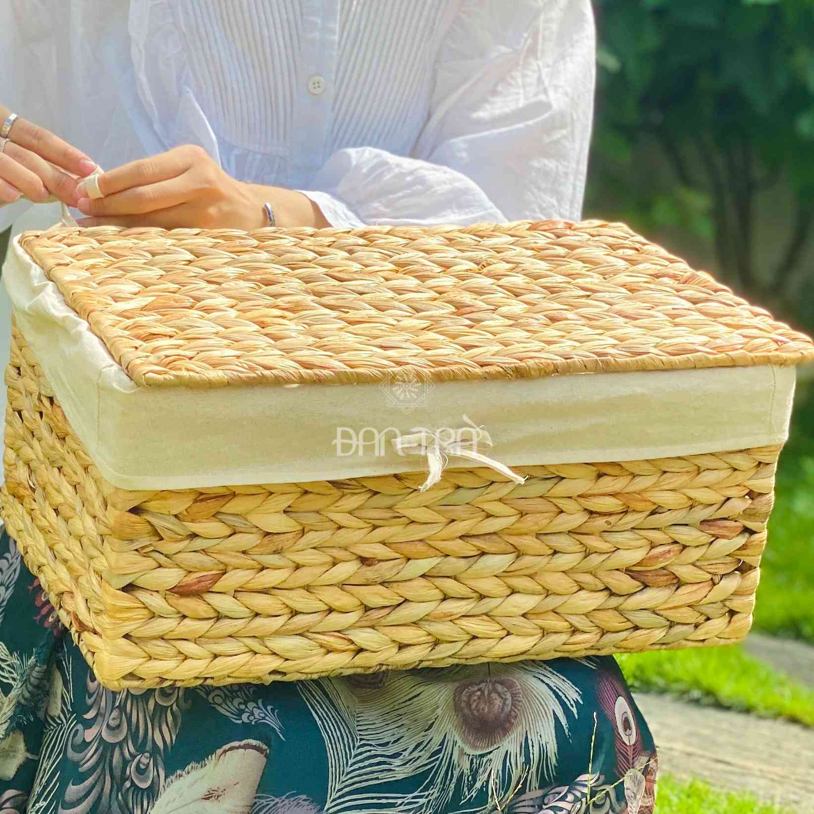 Khay Lục Bình Lót Vải Có Nắp Đựng Quần Áo - Khay Sắp Xếp Vật Dụng Gia Đình - Vật Dụng Decor Tự Nhiên- Đan Trà Decor