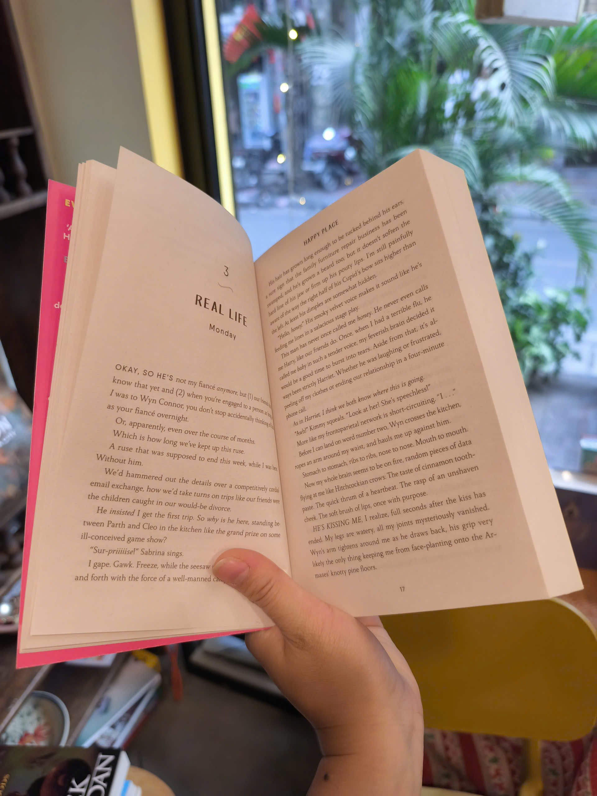 Sách - Happy Place by Emily Henry - The Number One Sunday Time Bestseller/ Fiction/English