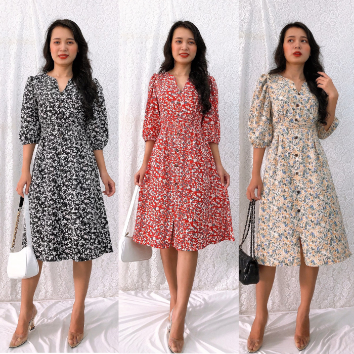 Đầm xòe dài S&amp;M hoa nhí cổ V, đính nút trước, tay phồng tôn dáng, chất mát GR173