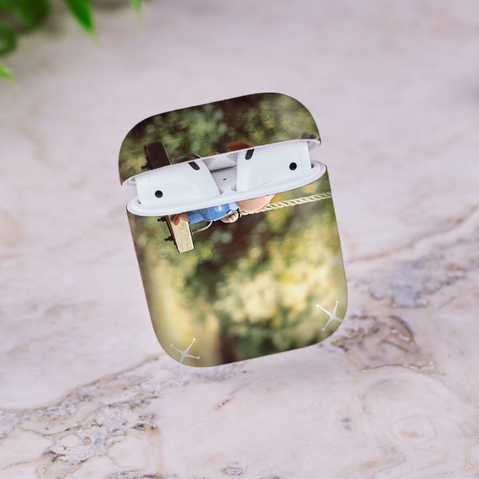 Miếng dán skin chống bẩn cho tai nghe AirPods in hình Heo con dễ thương - HEO2k19 - 044 (bản không dây 1 và 2