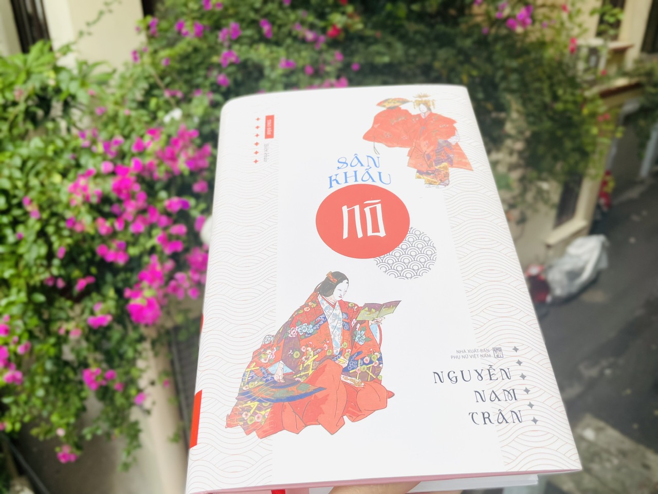 [Sách bìa cứng] Sân Khấu Nô