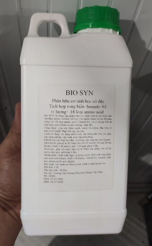 Phân bón sinh học hữu cơ Bio Syn - giải độc cây trồng - phục hồi cây suy yếu - cây phát triển mạnh - dùng được cho tất cả loại cây trồng - chai 1 lít