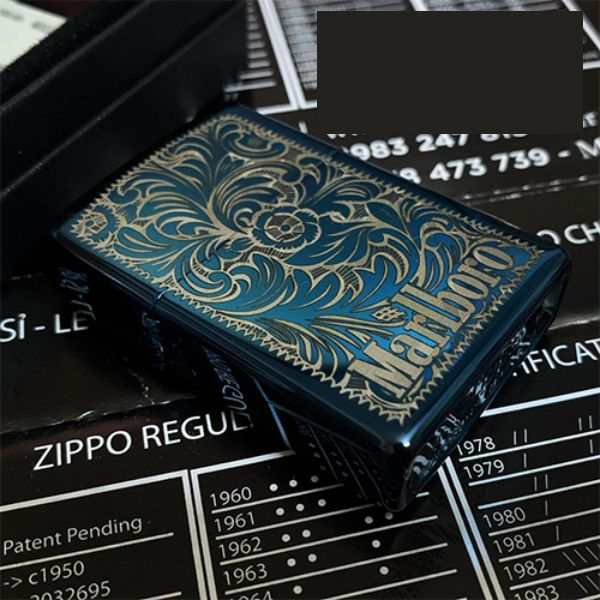 Bật Lửa ZIPPO SAPPHIRE 20446 KHẮC HOA VĂN VENETIAN MARLBORO – ZIPPO 20446.VENMARL