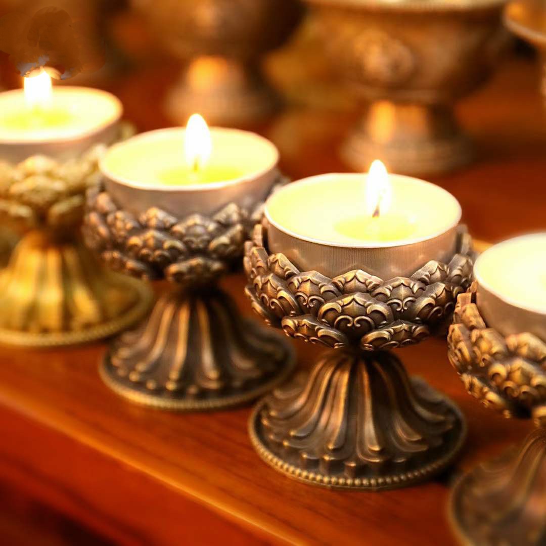 Chân sen để đèn bơ bằng đồng cỡ bé