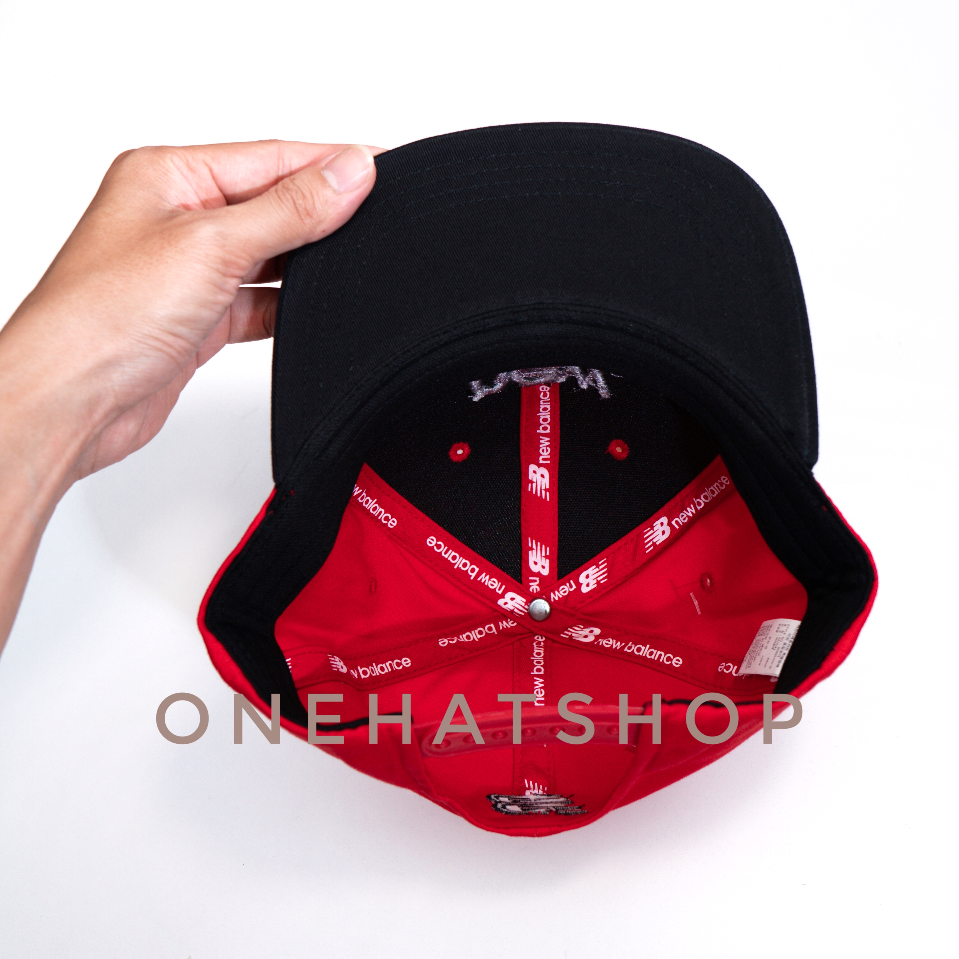 Nón snapback vành thẳng NB vải đỏ cho bé từ 3 tuổi đến 6 tuổi xịn