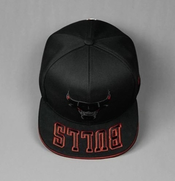 Nón hiphop, mũ snapback Bulls trâu đỏ phối vải kaki thời trang đường phố siêu đẹp