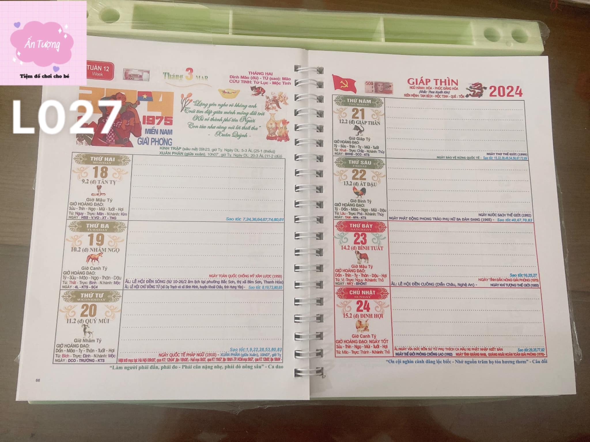 Lịch Tết 2024 - Xuân Giáp Thìn - Lịch để bàn 52 tuần Vạn Xuân đế nhựa lò xo giữa,NXB Khoa học