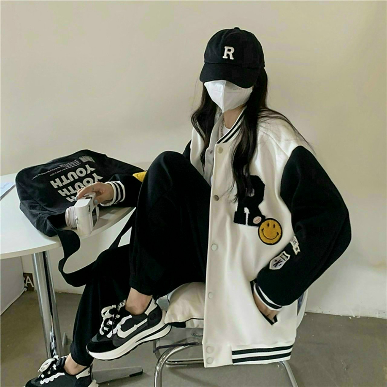 Áo Khoác Bomber Varsity Jacket in chữ R mặt cười cá tính form Unisex Nam Nữ, Áo Khoác cardigan Cá Tính In Thêu Logo, Chạy Viền Sọc, ÁO KHOÁC BOMBER R NỈ NGOẠI CAO CẤP GIRL POWER NAM NỮ, áo cardigan