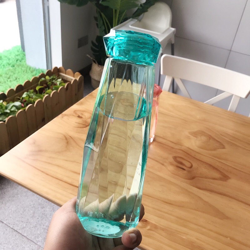 Bình nước thủy tinh kim cương 500ml nhiều màu sắc - Tặng 1 món quà xinh