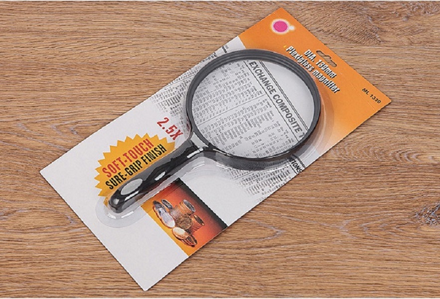 Kính lúp 2.5x cầm tay, đường kính 130mm đọc sách báo