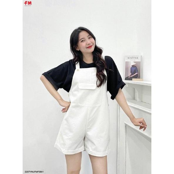 Yếm quần nữ FM Style ống rộng thiết kế túi nắp lệch đính nút thời trang phong cách Hàn Quốc 22110776