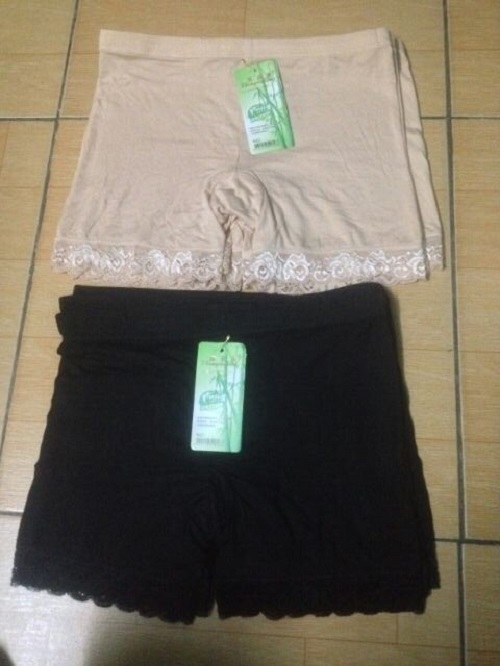 Quần mặc trong váy cotton chân ren