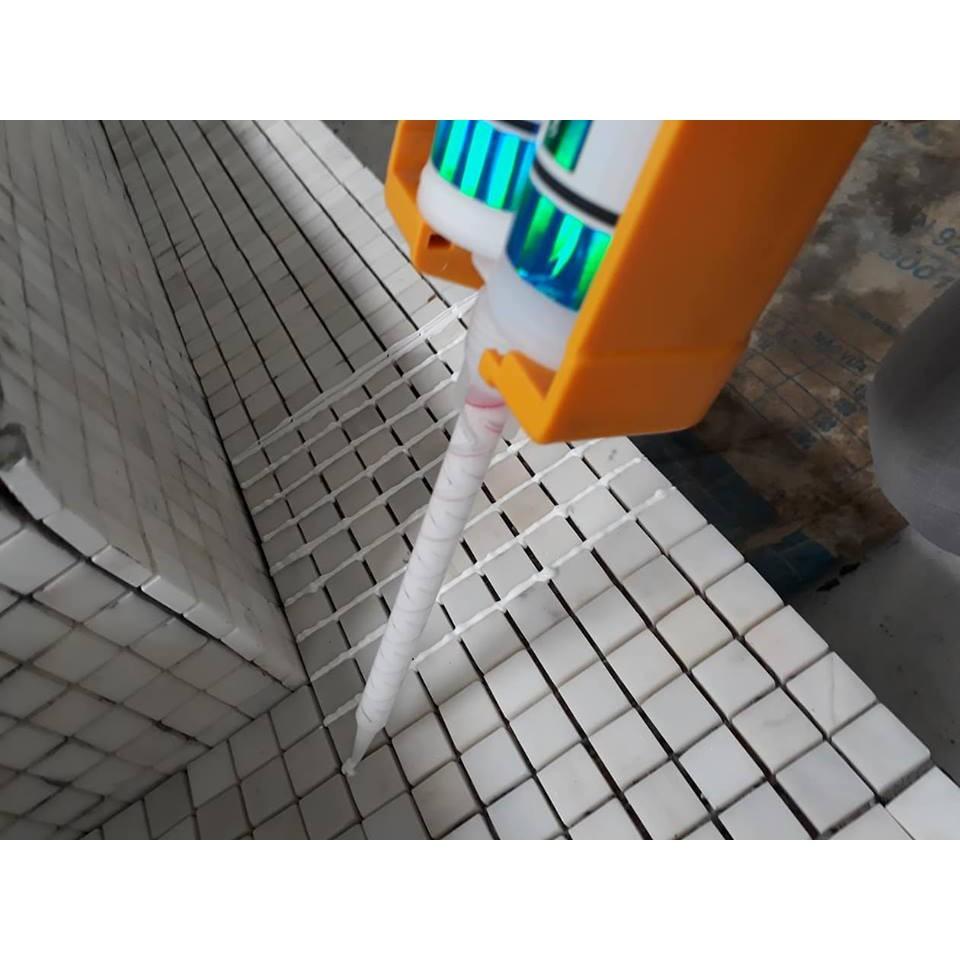 Cặp đôi Keo chà ron màu trắng S01 và dụng cụ bắn keo