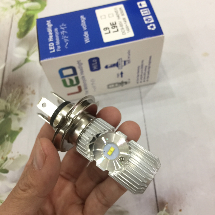 Đèn led 2 tim chân h4 ánh sáng trắng, Nguồn điện 12V - A216