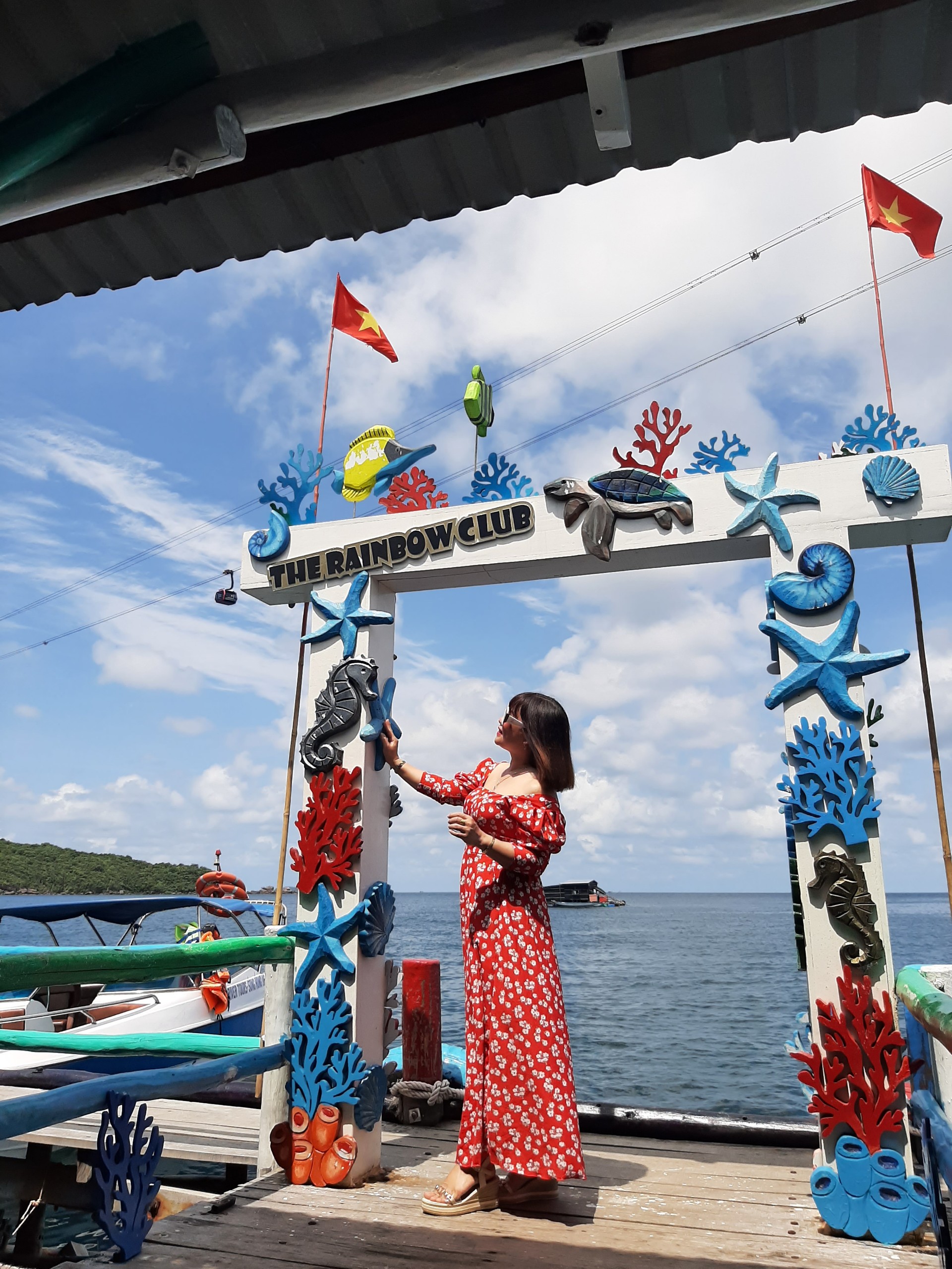 PHÚ QUỐC “THIÊN ĐƯỜNG MALDIVES” - 3 NGÀY 2 ĐÊM - KHÁM PHÁ ĐẢO NGỌC NGẮM SAN HÔ, NGẮM HOÀNG HÔM VÀ CÂU MỰC ĐÊM