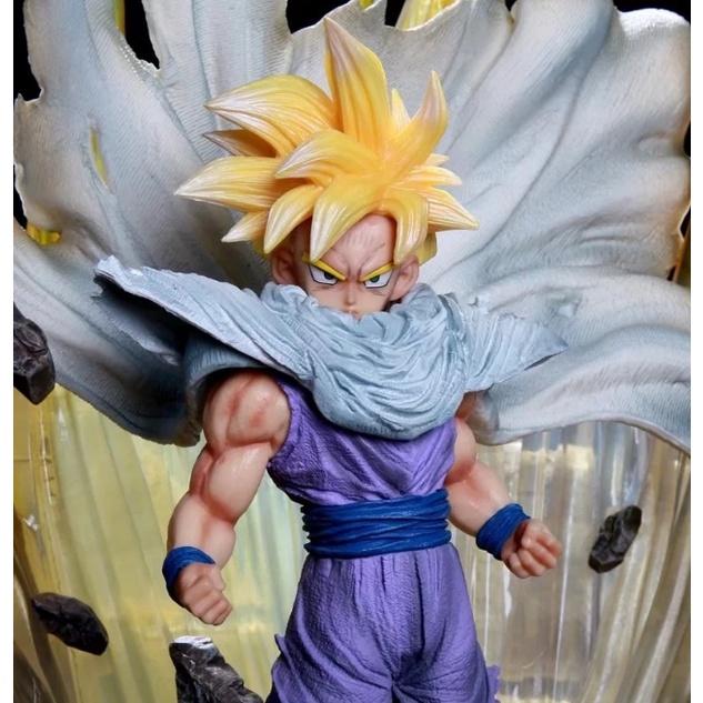 Mô hình Gohan saiyan tóc vàng áo choàng có Led - Dragon ball