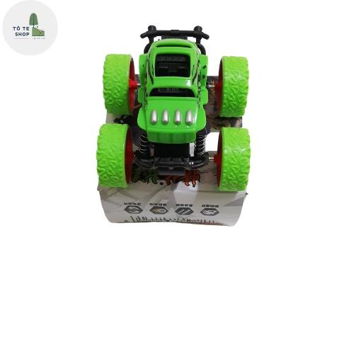 Xe ô tô địa hình mini, chạy đà quán tính, xoay 360 độ, gồm 4 màu xanh lá, tím, đỏ, cam
