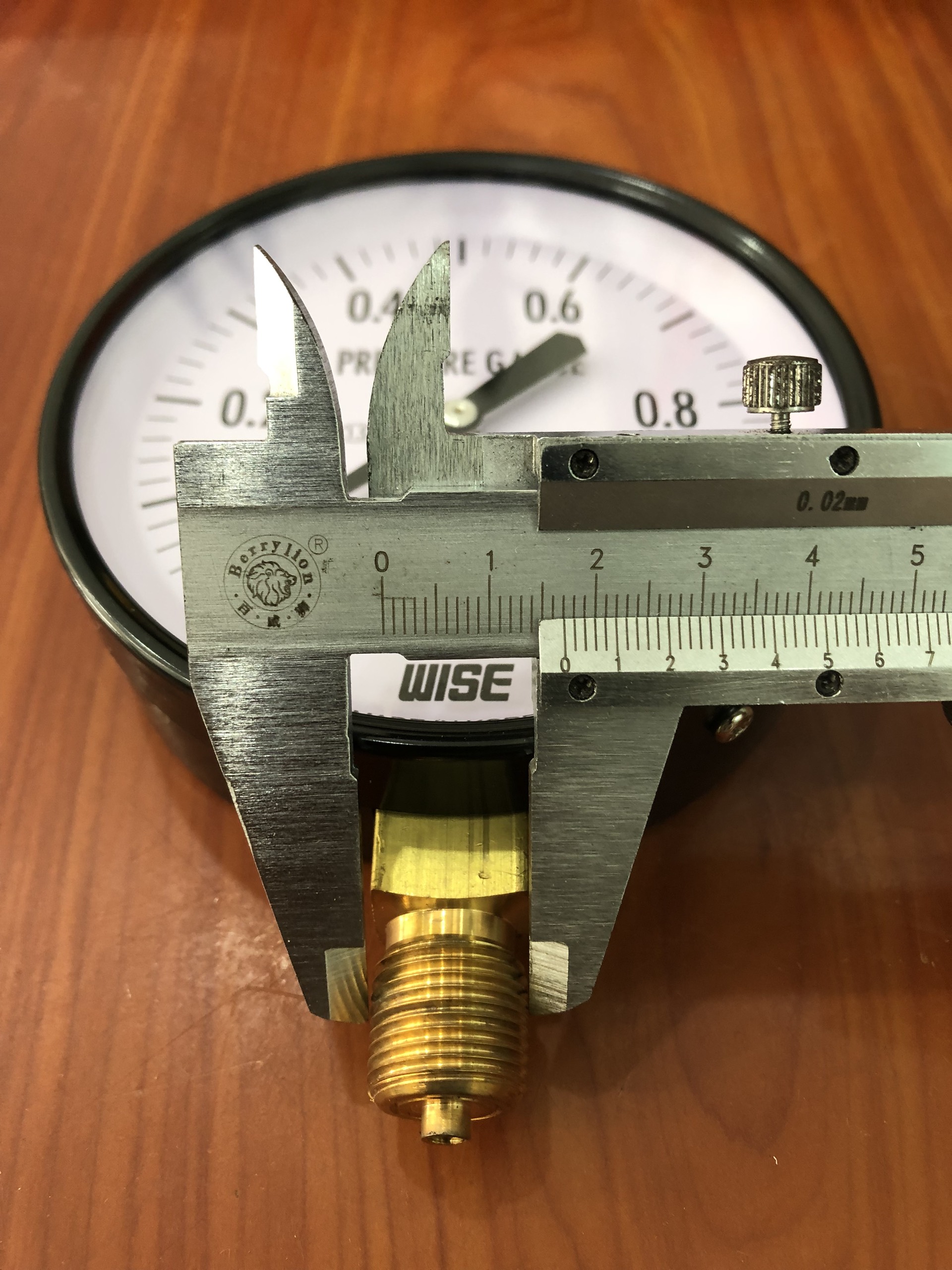 Dụng cụ đo áp suất P110-100A - dãy đo Bar/Psi