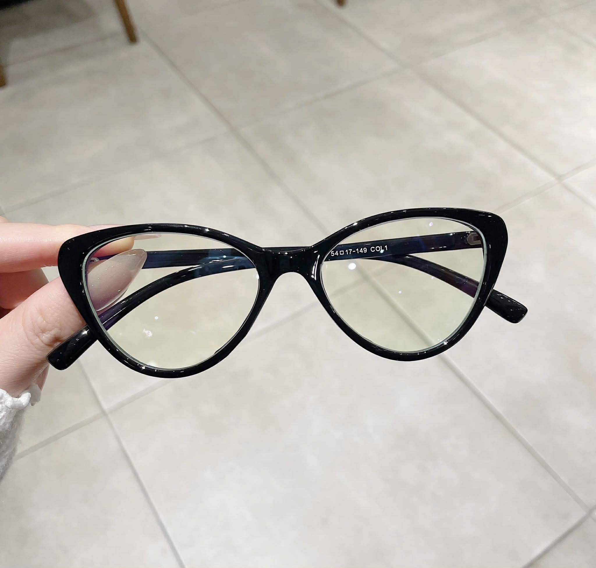 Kính thời trang dáng mắt mèo gọng nhựa dẻo màu đen cao cấp