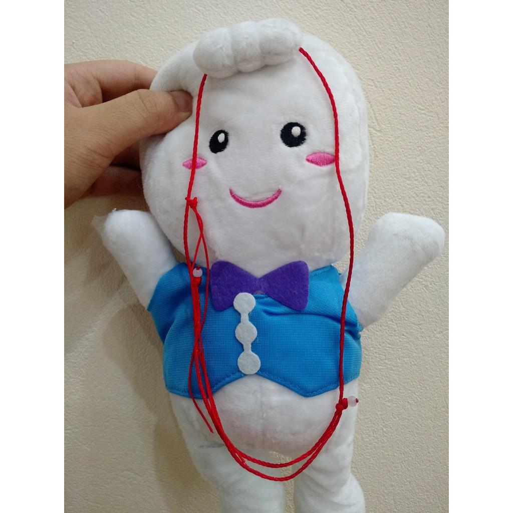 1 vòng cổ chỉ đỏ ngọc bích may mắn cho bé