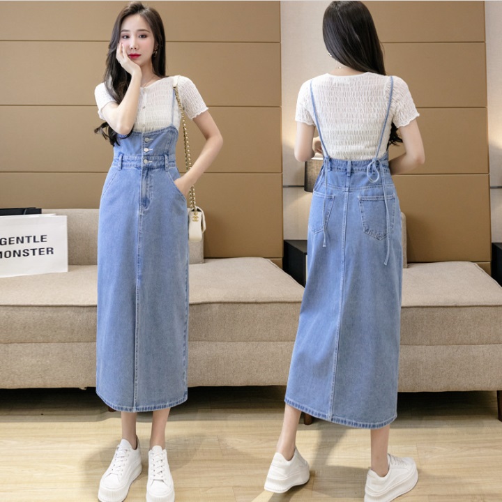 Đầm yếm jean dài cài nút xẻ tà dáng suông mềm mại năng động C082