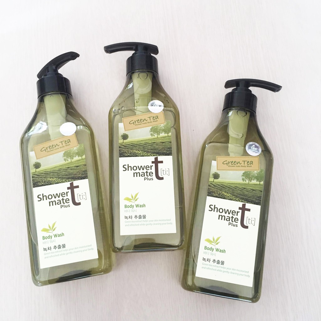 Sữa tắm trà xanh Showermate Body Nature Green Tea Hàn Quốc 550ml tặng móc khóa