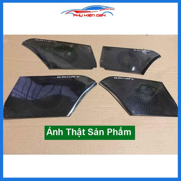 Bộ ốp màng loa vân Titan cho xe Camry 2019-2020-2021-2022 chống xước trang trí nội thất ô tô