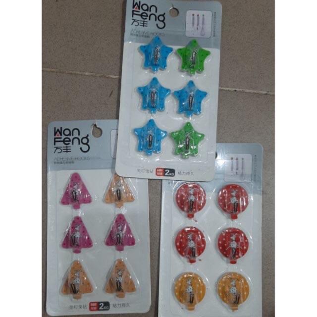 Móc dán tường