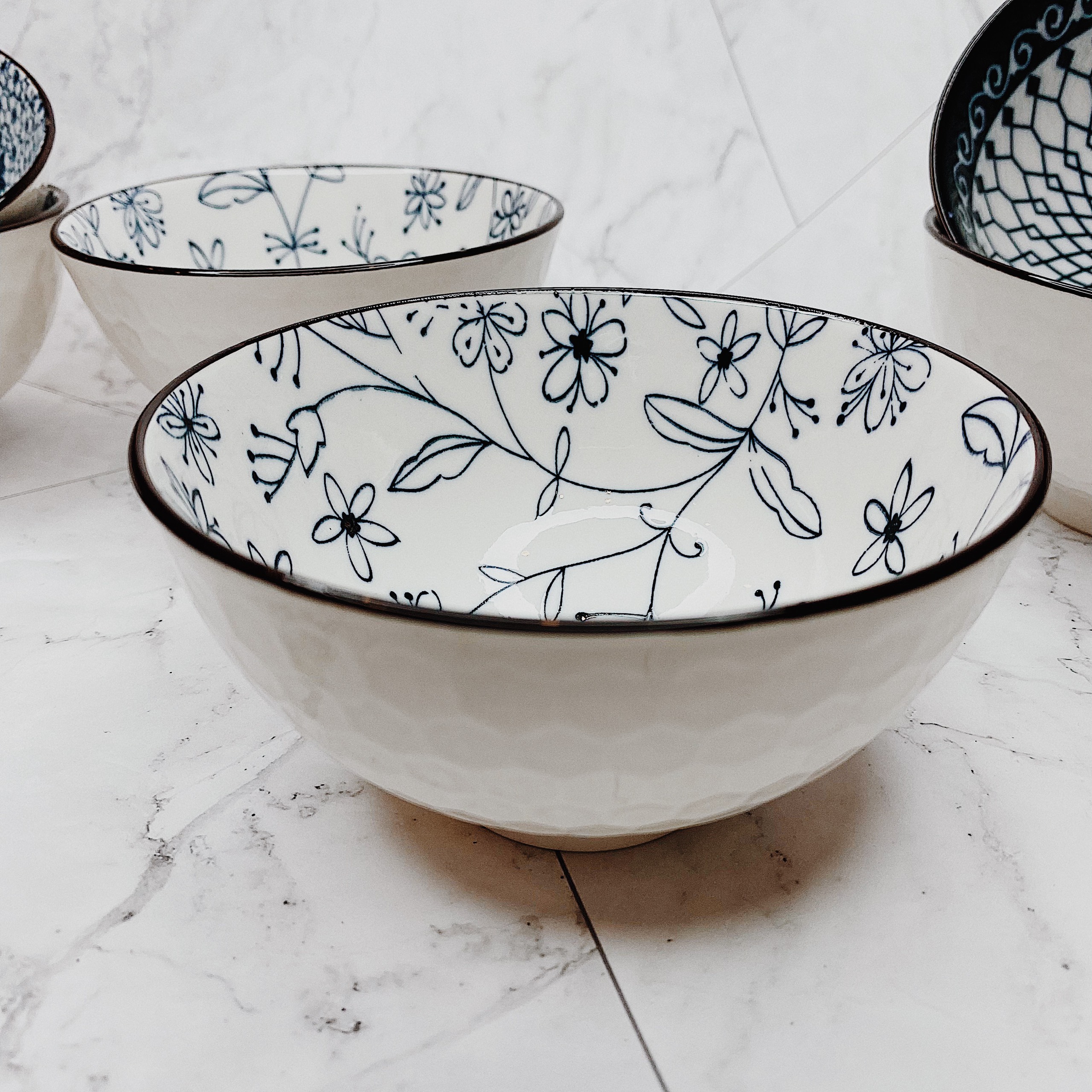 Bộ 6 chén (bát) cơm phong cách Nhật Bản Ceramic Porcelain - Hoa văn men lam giả cổ (Hộp xanh sang trọng) MFA-6C