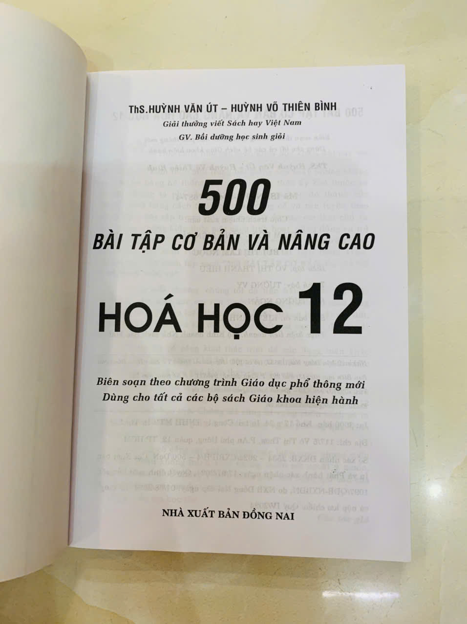 Sách - 500 Bài Tập Cơ Bản Và Nâng Cao Hoá Học Lớp 12 - chương trình mới