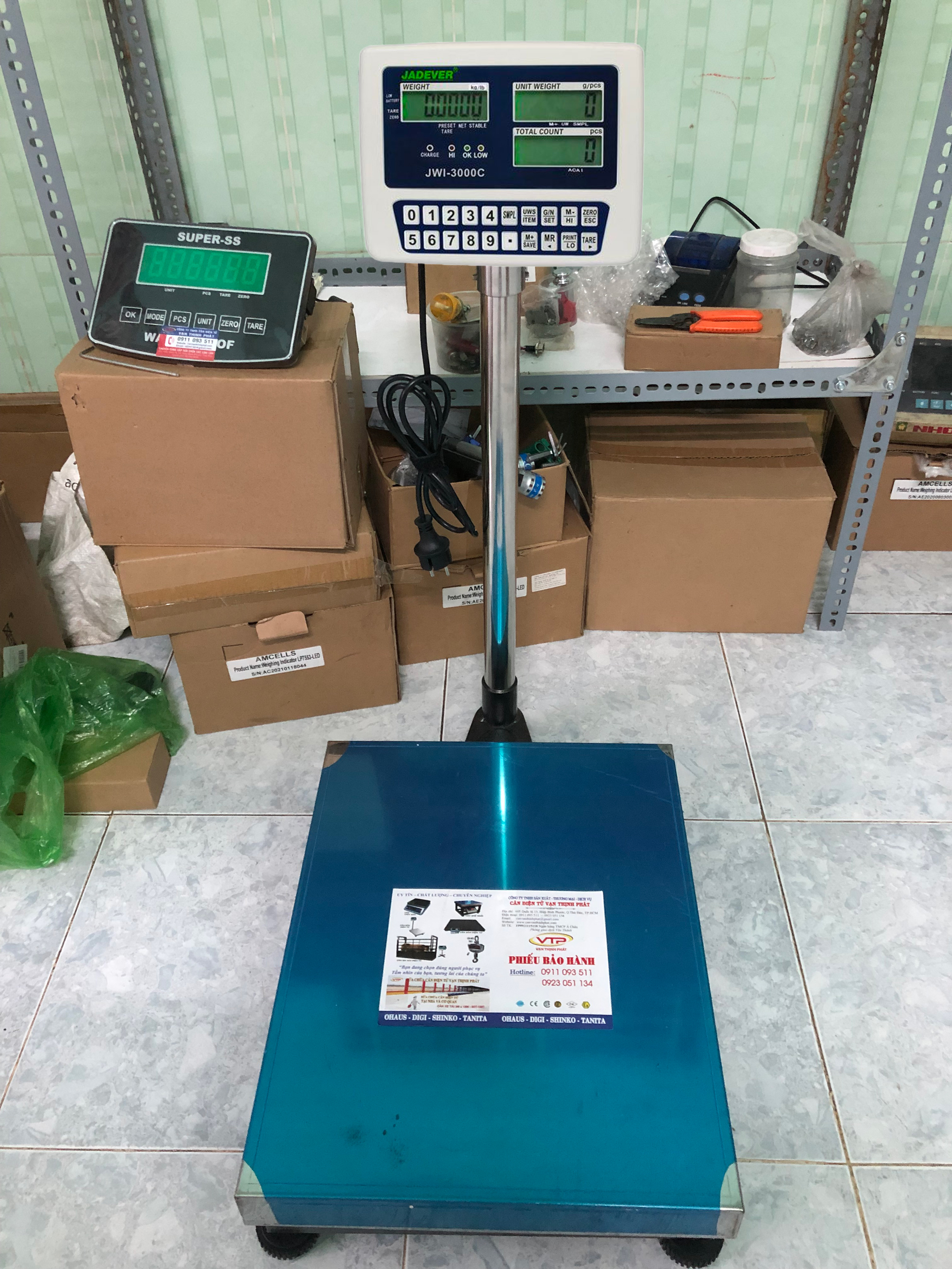 Cân Bàn Điện Tử JWI-3000C 60 kg