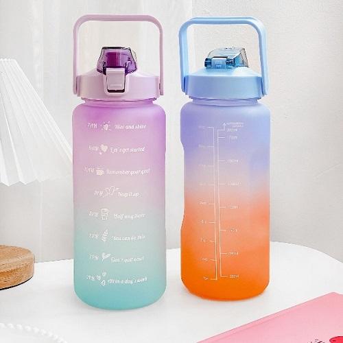 Bình Đựng Nước 2 Lít Cho Người Tập Thể Thao, Gym, Văn Phòng Tặng Kèm Sticker Siêu Dễ Thương