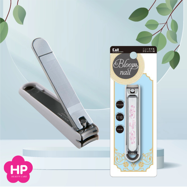 Bấm Móng Tay Inox Hoa Văn Kai Razor 000HC3601 Cỡ Vừa (Màu Trắng)