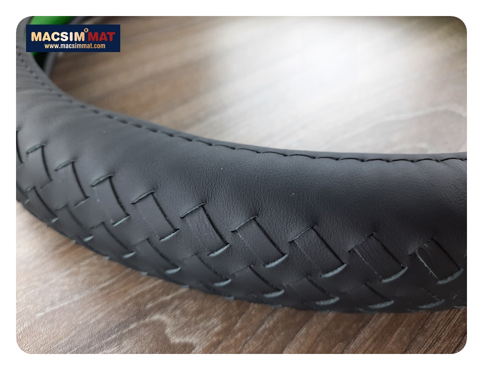 Bọc vô lăng cao cấp chất liệu da thật - Khâu tay 100% size M - nhãn hiệu Macsim mã L15T