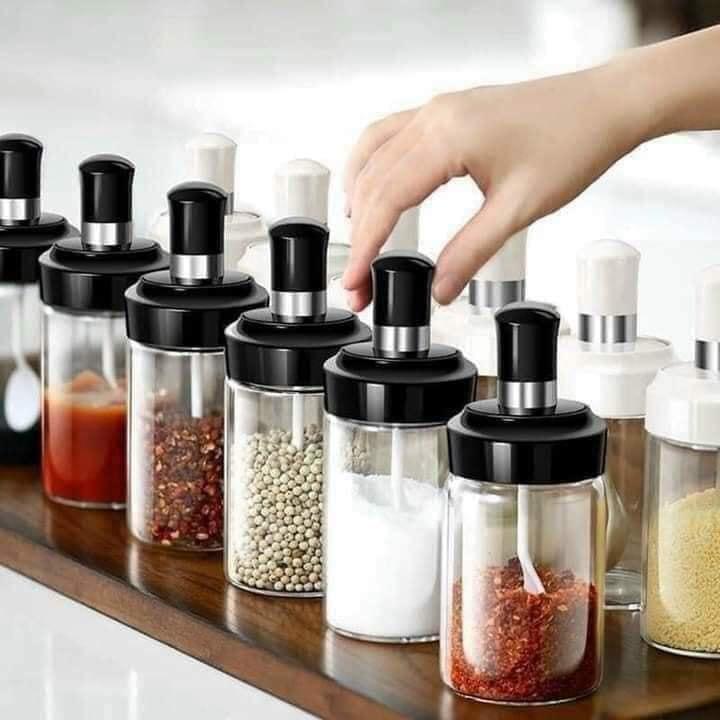 Lọ gia vị kèm muỗng