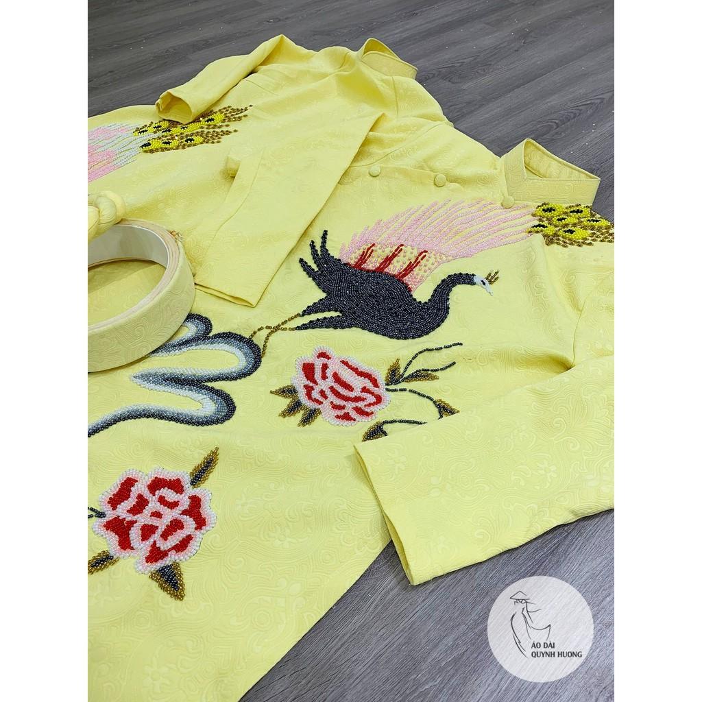 Áo dài cặp vàng nhạt kết họa tiết công pha lê full thân cực đẹp