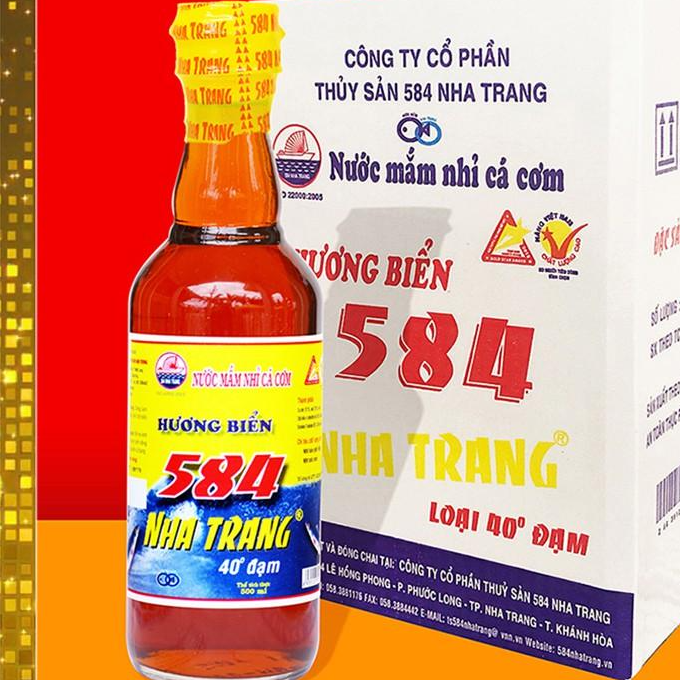 Thùng 6 chai 500ml Nước mắm Nhỉ Cá cơm 40 độ đạm- 584 Nha Trang - Chai PET - Date luôn mới