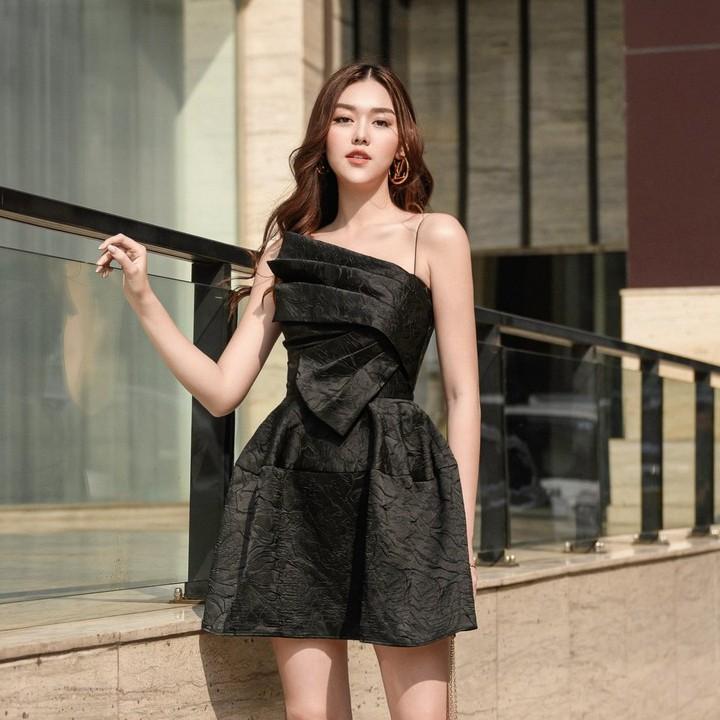 Đầm hai dây dáng xòe dự tiệc sang trọng Lotus Dress