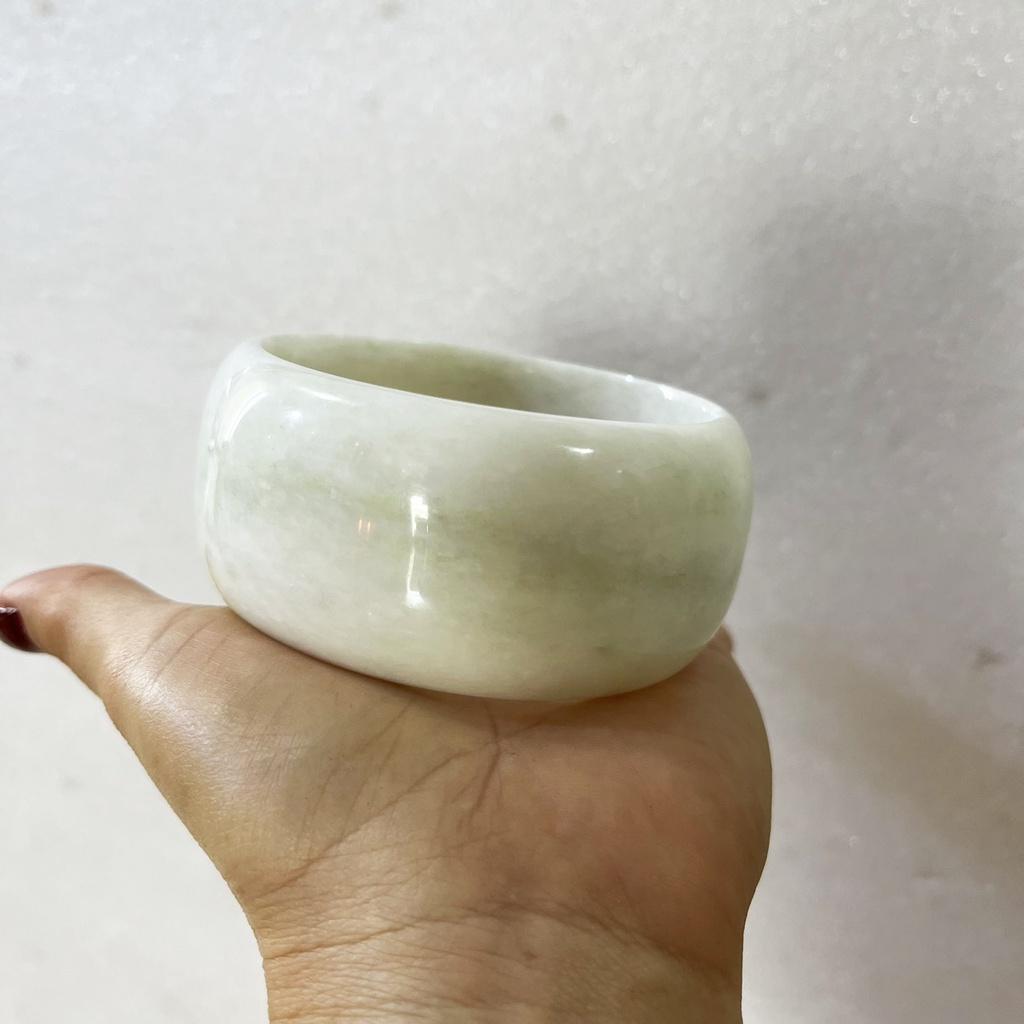 Vòng tay bạch ngọc bản cao 3 cm cho người mệnh Kim và Thủy