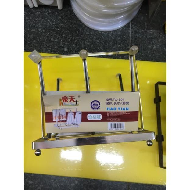 Khay cắm cốc hơpj kim nhôm và sơn tĩnh điện đảm bảo siêu bền và chắc chắc chắn