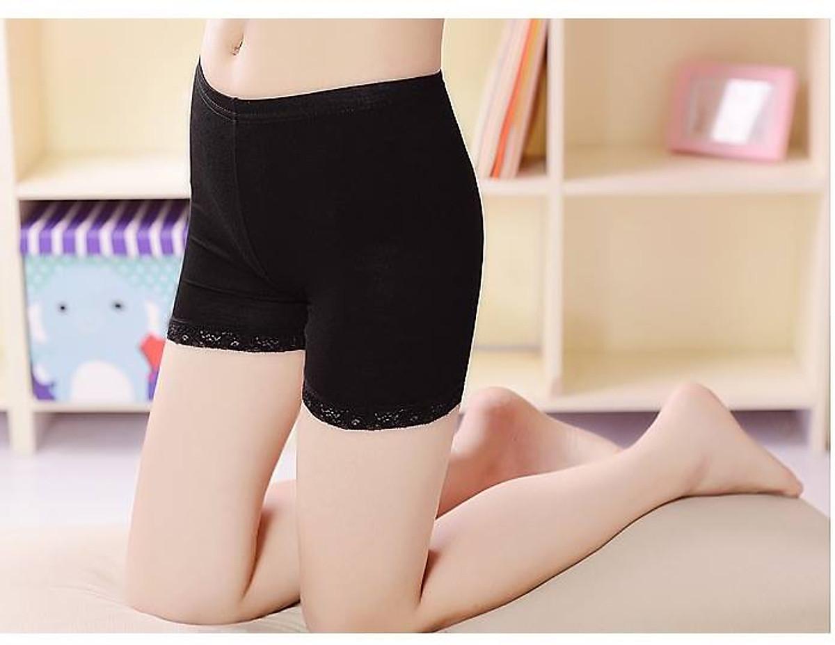 Quần bảo hộ mặc trong váy màu trơn phối ren