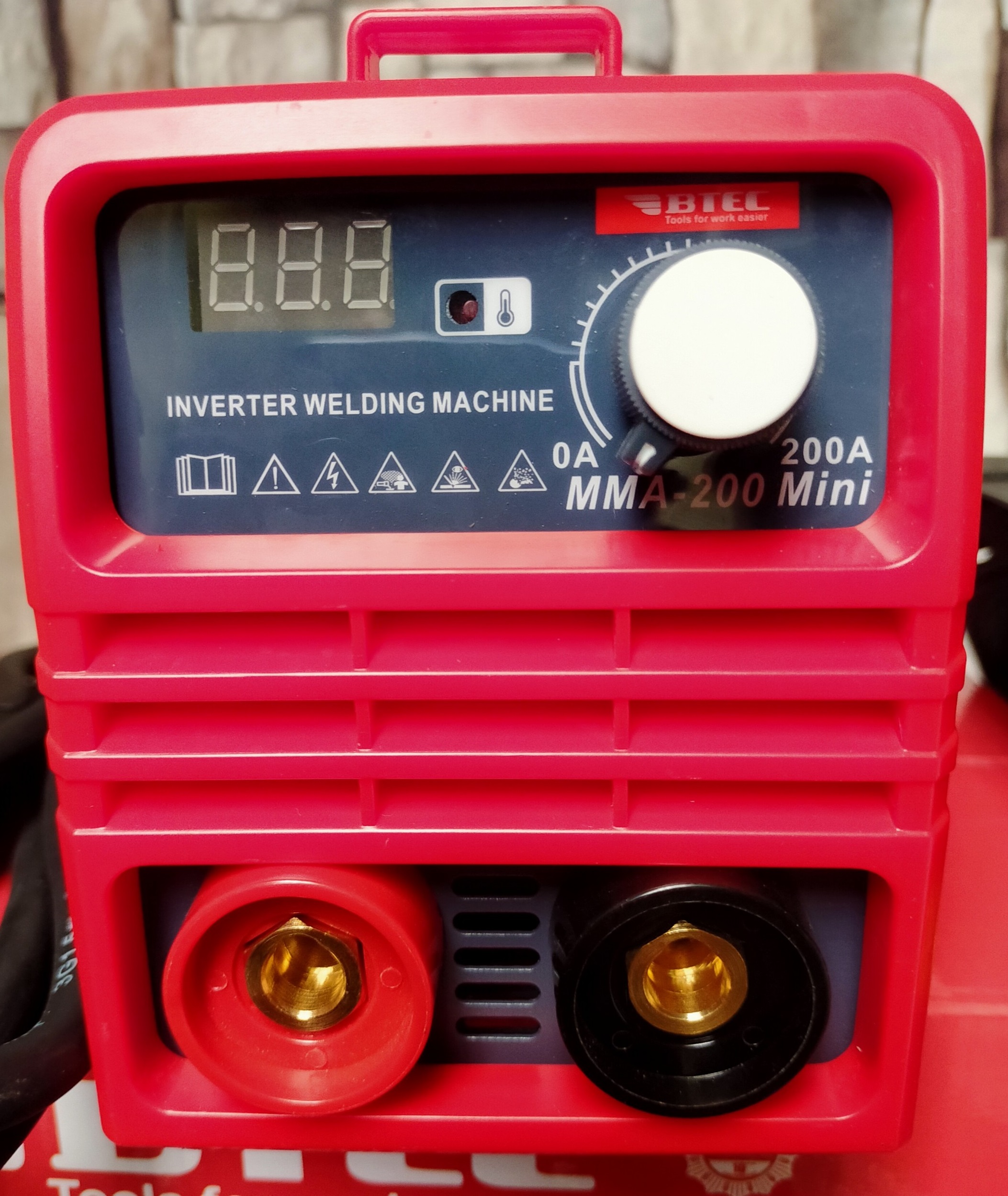 MÁY HÀN ĐIỆN TỬ BTEC MMA-200 MINI - HÀNG CHÍNH HÃNG