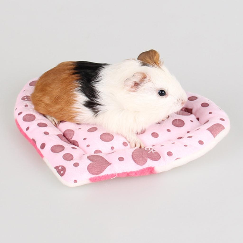 Small Animal Hamster Play Mat Seat Pad Sleep Bed Play Toy Heart Shape Pink