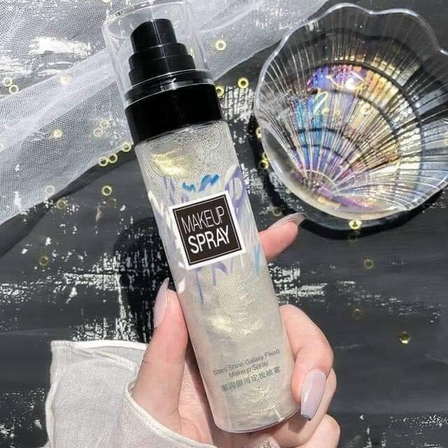 XỊT KHOÁ NỀN &amp; BẮT SÁNG CĂNG BÓNG LỚP MAKEUP SUỐT 8 TIẾNG SPRAY PK