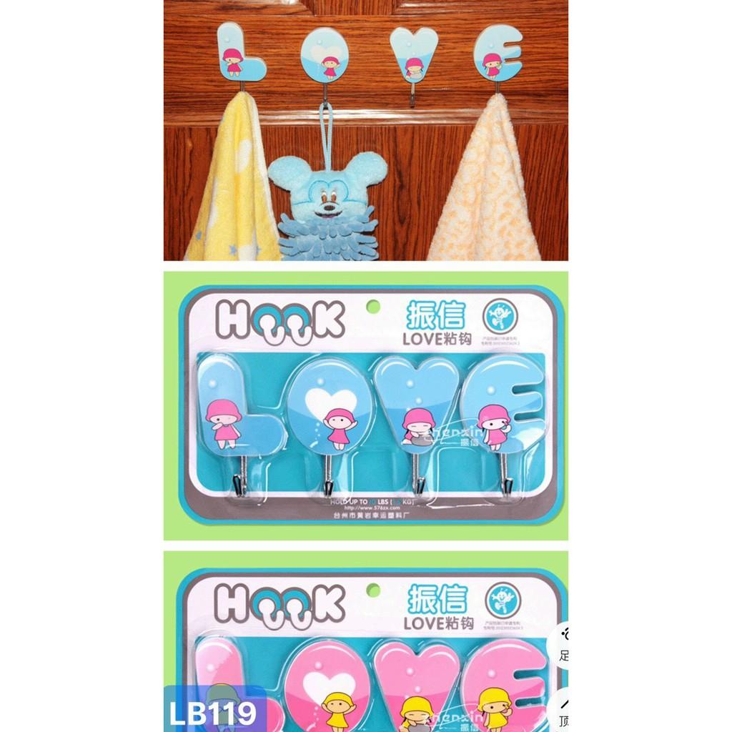 Set 4 móc dán tường chữ LOVE
