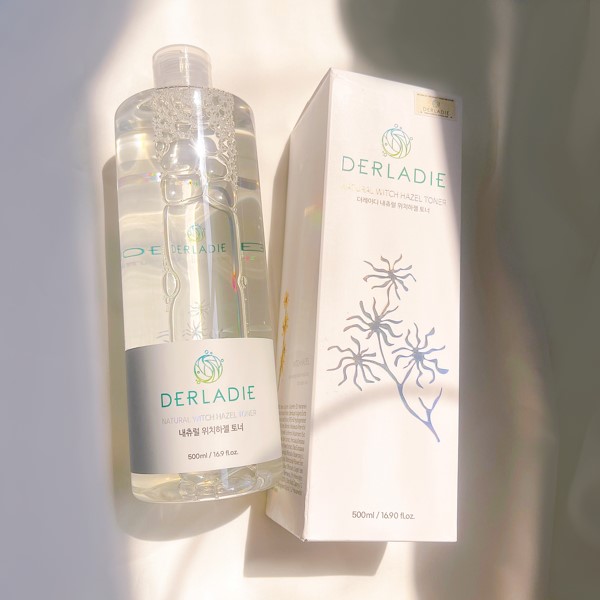 Nước Hoa Hồng Dưỡng Ẩm, Dịu Nhẹ Chiết Xuất Cây Phỉ Derladie Natural Witch Hazel Toner 500ml