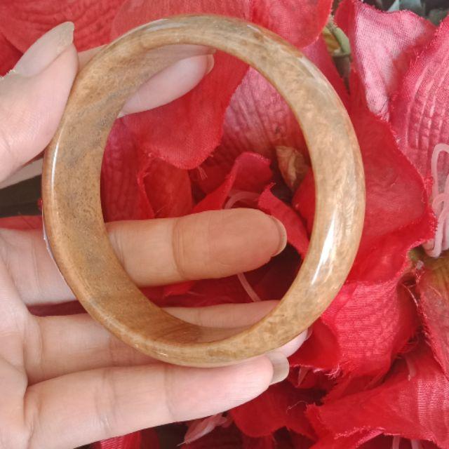 Vòng tay đá tự nhiên phong thủy màu gỗ mộc mạc