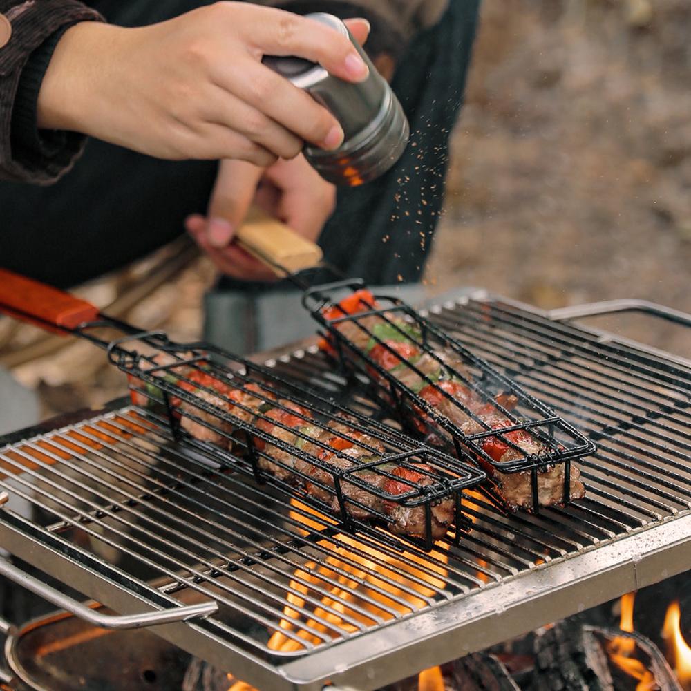 Camping BBQ Grilling Basket Charcoal Grill Outdoor Grill Tool Picnic Portable Wood Handle Roasting Meat Accessories