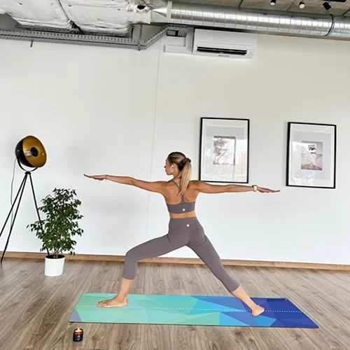 Thảm tập yoga chính hãng Yvonne, Blue Geometric (TẶNG KÈM 3 PHẦN QUÀ) dày 6mm bề mặt nhám, siêu bám, chống trơn trượt, thấm hút mồ hôi, càng nhiều mồ hôi càng bám
